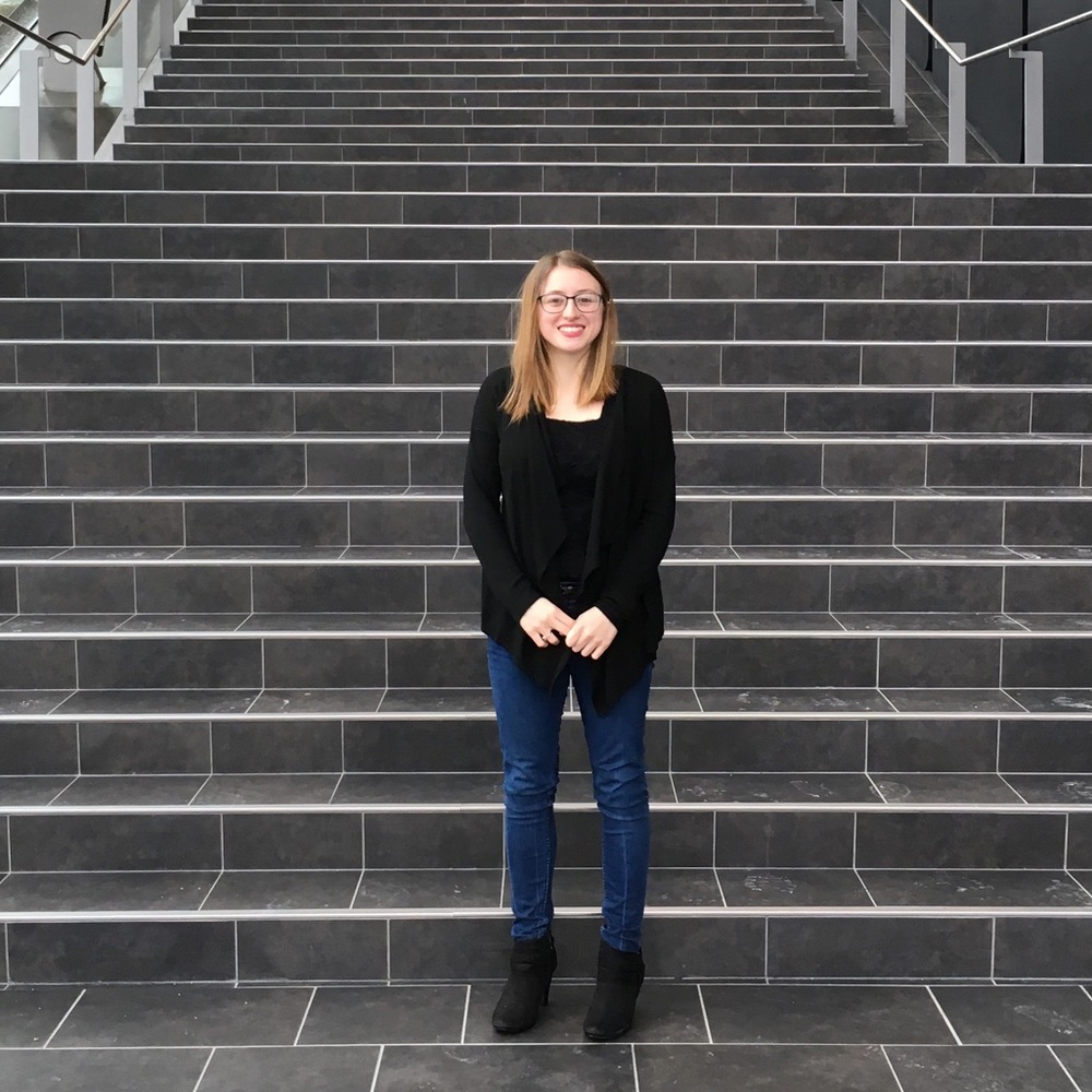 Meet your Posher, Isabelle